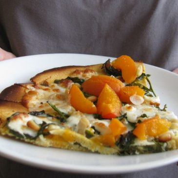 Socca with Apricots, Arugula and Goat cheese (Pizza style)