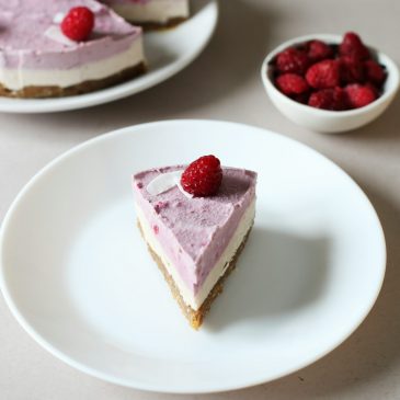 Raw Raspberry and Vanilla Cheesecake (V, GF)