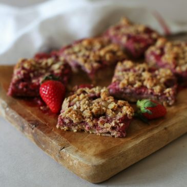 Strawberry Crumble Bars (V, GF)